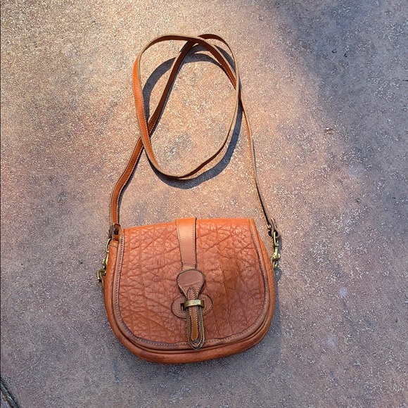 Dooney & Bourke Handbags - 🧡Vintage AWL Dooney & Bourke Tan Saddle Bag